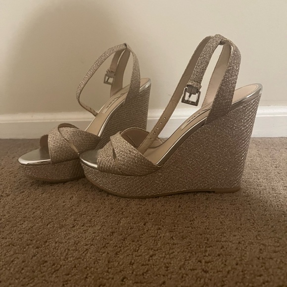 Heels - Picture 2 of 2